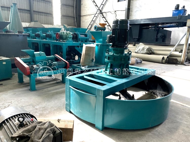 圓盤攪拌機(jī)喂料機(jī) (2).jpg